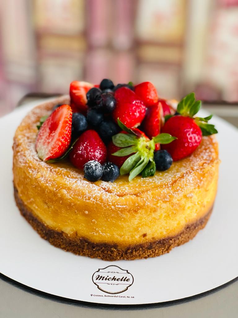 Tort cheesecake cu fructe proaspete - 1,400 kg
