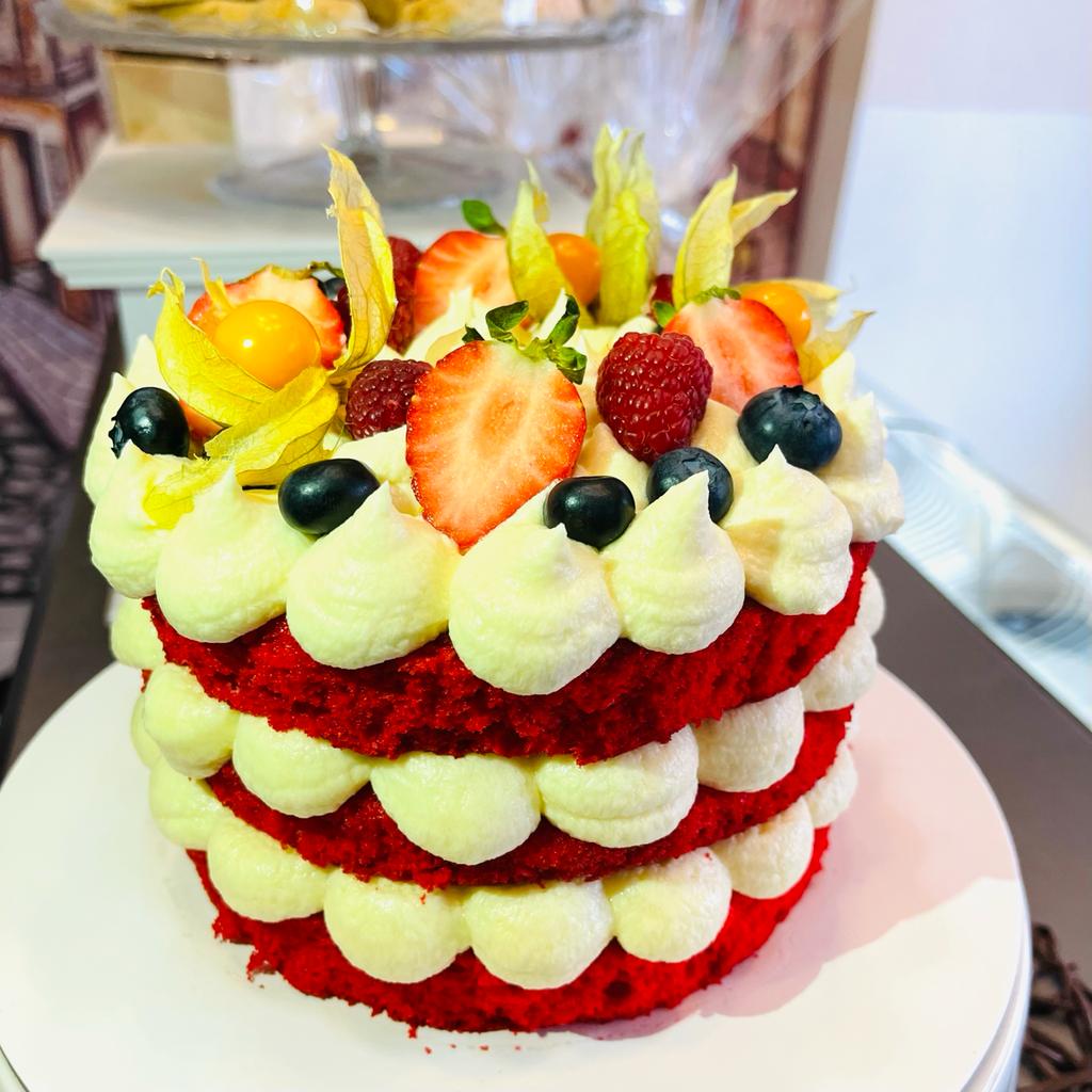 Tort Red Velvet 141lei /kg